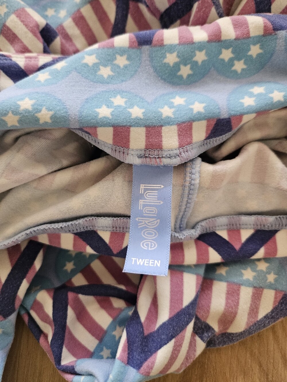 LuLaRoe Tween Leggings - Picture 6 of 7